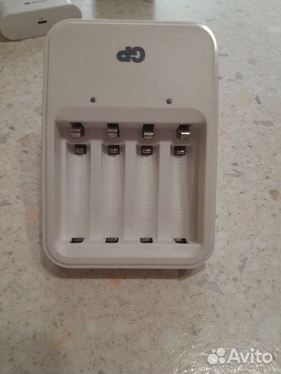 Зарядное устройство для АКБ аа и ааа