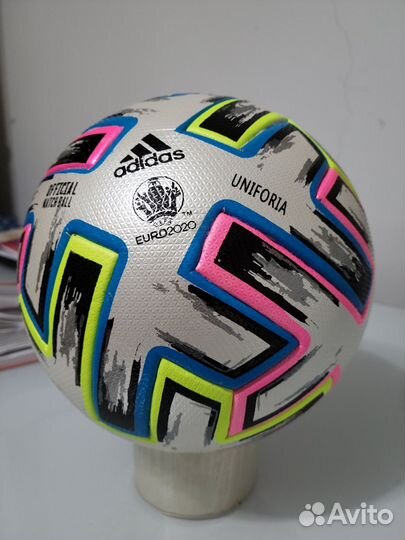 Футбольный мяч adidas новый