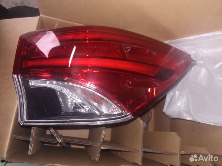 Фара задняя правая toyota fortuner 2