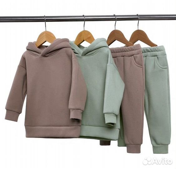 Костюм спортивный