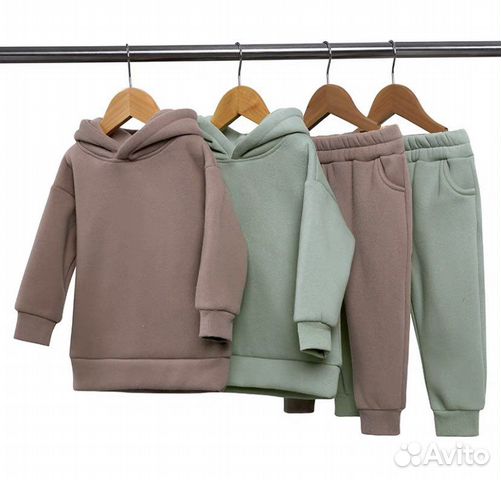 Костюм спортивный