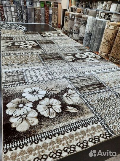 Ковер размером : 2.0х4.0 (№ 27014) новый