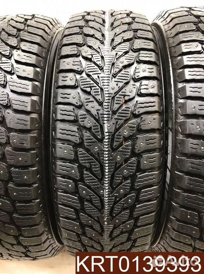 Kumho WinterCraft Ice Wi32 215/65 R16 102T