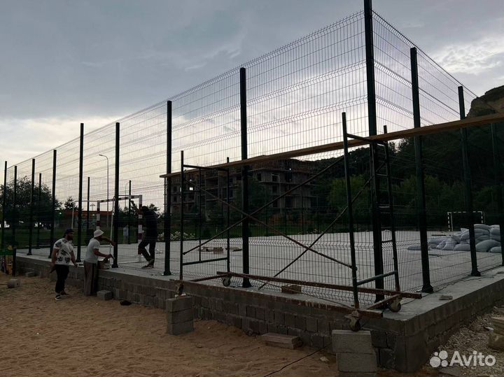 3д забор из сетки гиттер