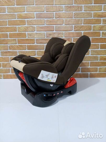 Автомобильное кресло