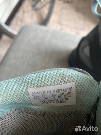 Трекинговые ботинки Salomon