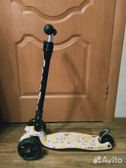 Самокат детский трехколесный складной