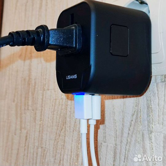 Зарядное устройство