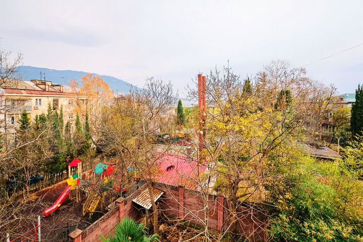 Дом 357 м² на участке 4 сот.