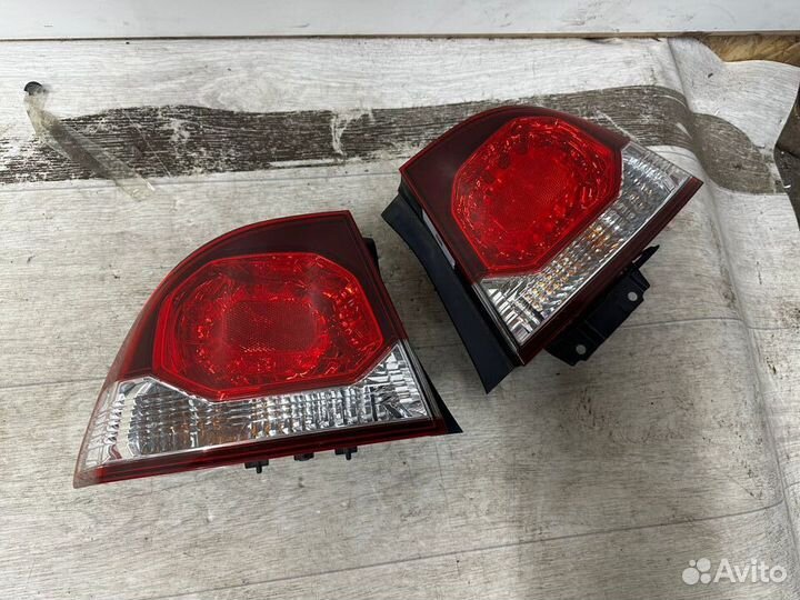 Фонарь Honda Civic 4D 2008-2011