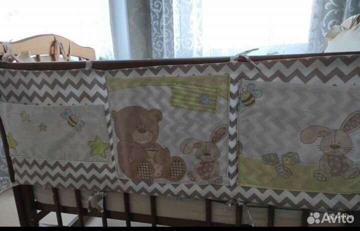 Бортики на 4 стороны+наружняя с карманами