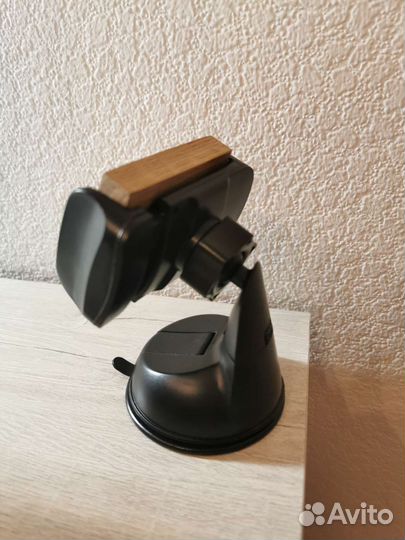 Держатель для смартфона в авто