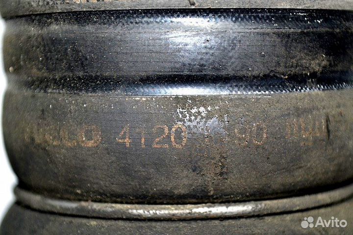 Патрубок интеркулера резиновый iveco Stralis (01.0