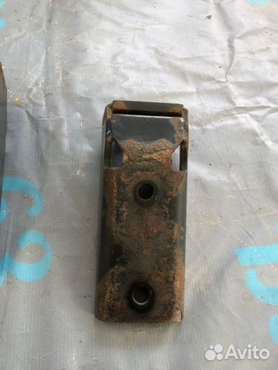 Кронштейн амортизатора Daf Xf 105 MX300 paccar