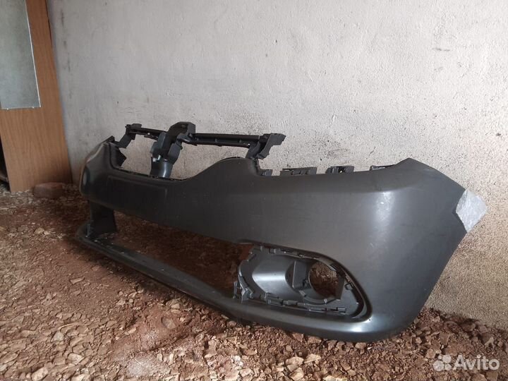 Передний бампер Renault Logan 2