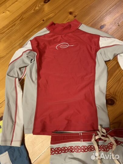 Лонгслив для серфинга и плавания