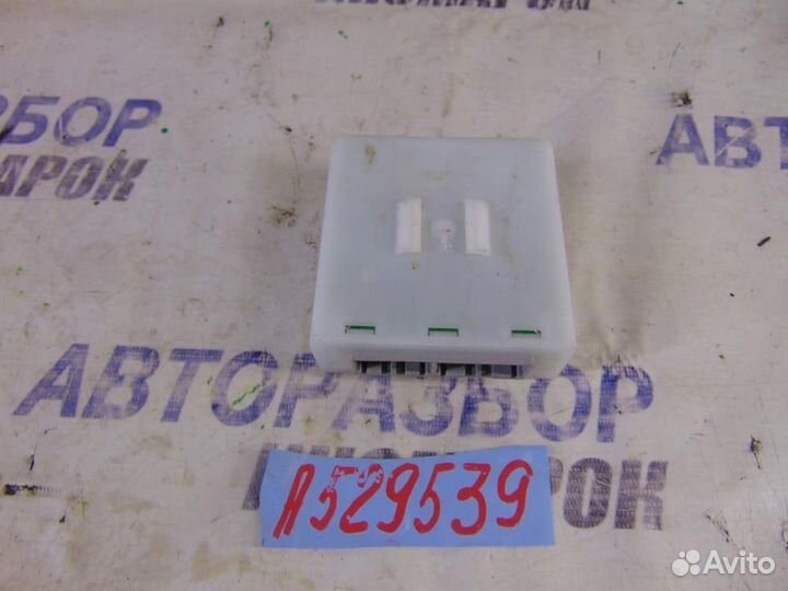 Блок управления центральным замком для Nissan Tiid