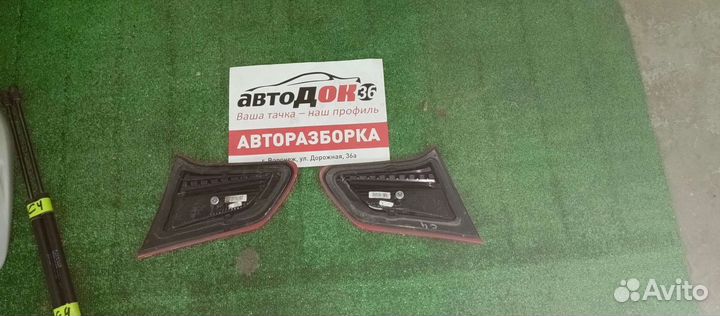 Фонарь задний внутренний Citroen C4 B7