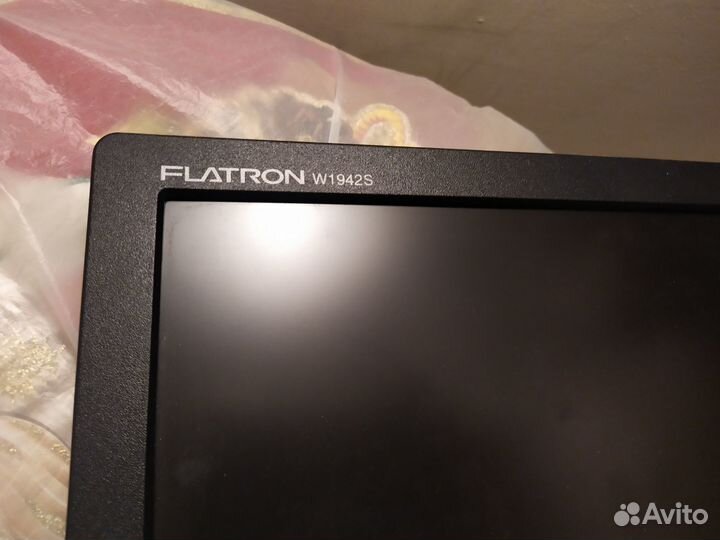 Монитор LG Flatron W1942ST