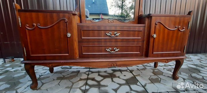 Трюмо, тумба с зеркалом, туалетный стол Болгария