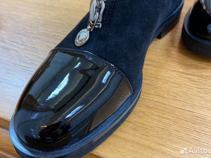 Ботинки женские