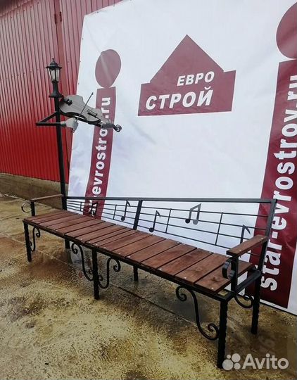 Кованые лавочки-скамейки