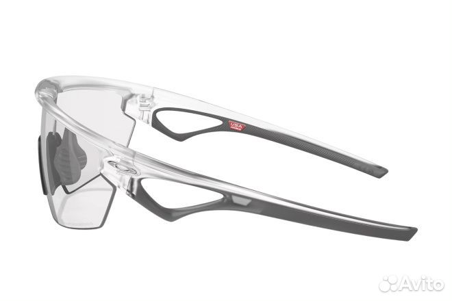 Очки Oakley Sphaera / Matte Clear To Black Irid