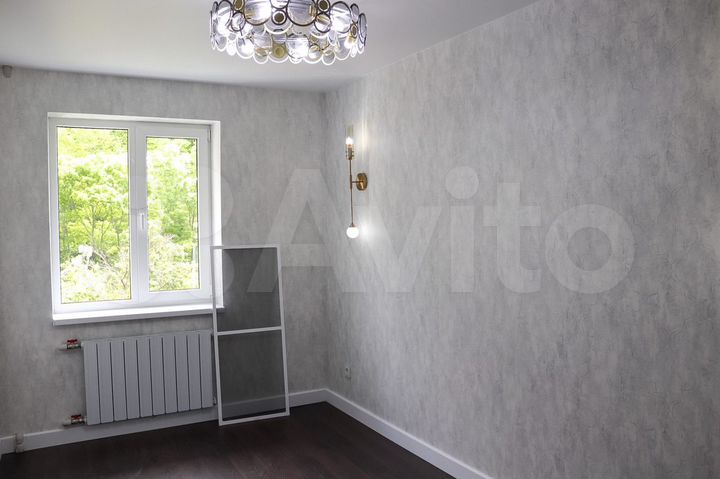 4-к. квартира, 81,5 м², 2/5 эт.