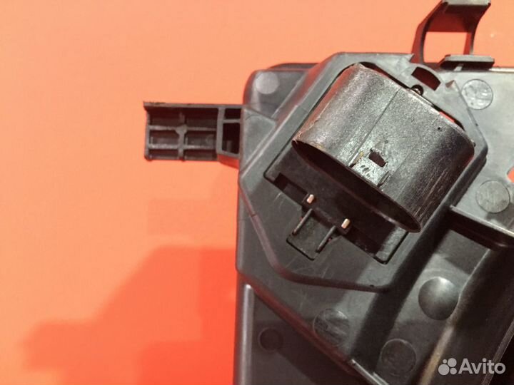 Вентилятор охлаждения двигателя Opel Astra J D68