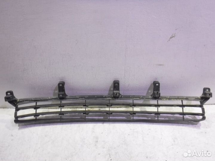 Решетка бампера Лексус LX 3