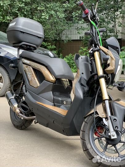 Скутер Vento Naked 50/150