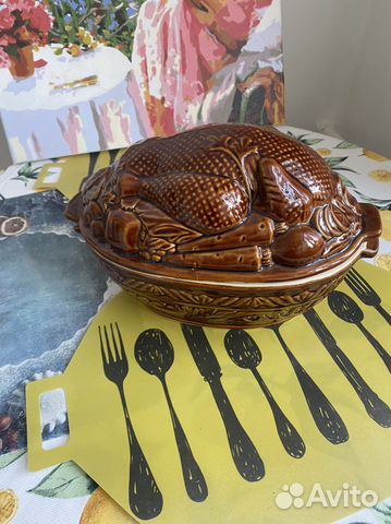 Блюдо с крышкой