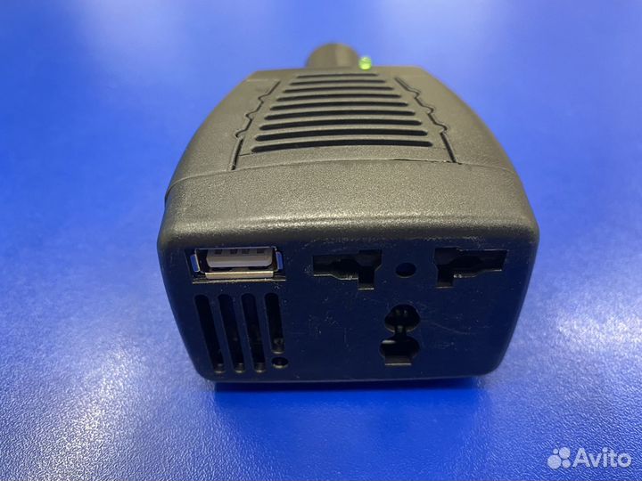 Автомобильный преобразователь (инвертор) 12V/220V