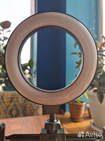 Штатив на 2 телефона + селфилампа