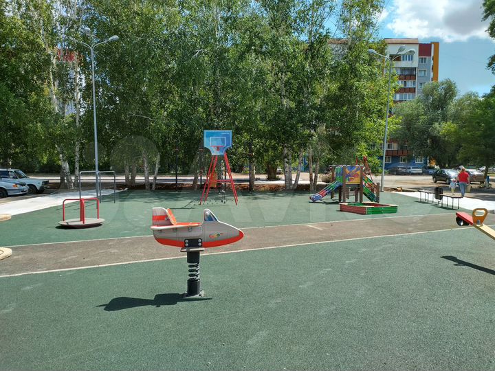 2-к. квартира, 57 м², 3/17 эт.