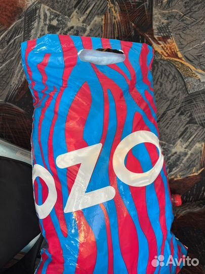 Детские вещи пакетом и игрушки