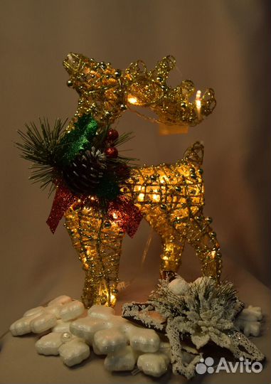 Новогодний олень светящийся