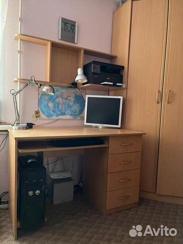 Письменный стол