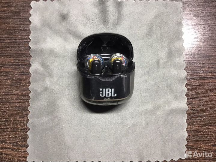 JBL Tune 225