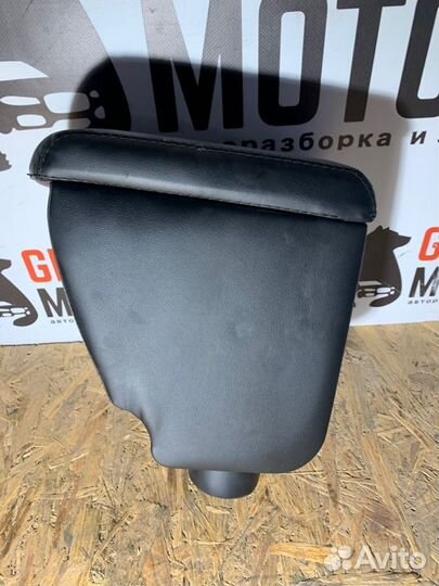 Подлокотник Kia Rio FB G4FG 2019