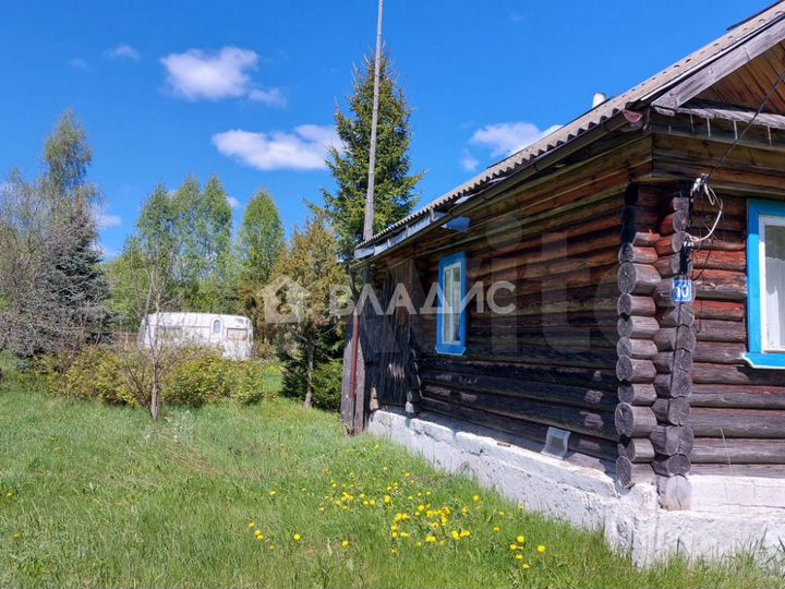 Дом 20 м² на участке 15 сот.