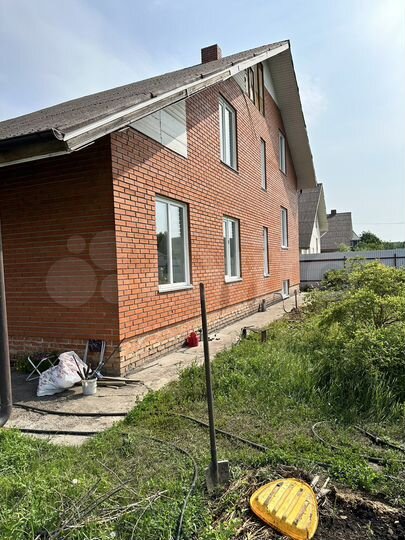 Дом 189 м² на участке 14 сот.