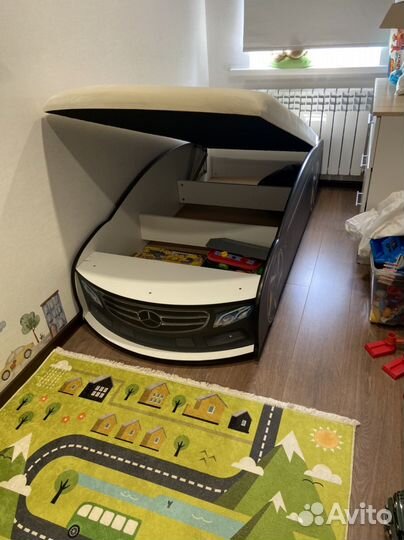 Детская кровать машинка с матрасом
