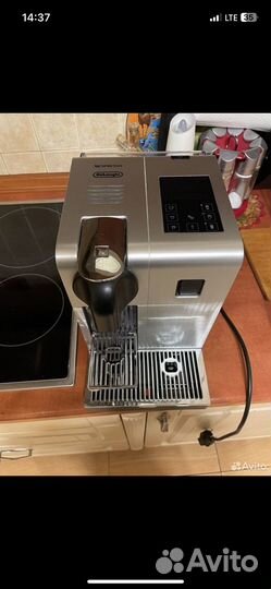 Кофемашина nespresso с капучинатором