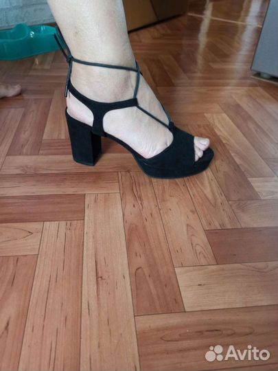 Босоножки женские 37 размер
