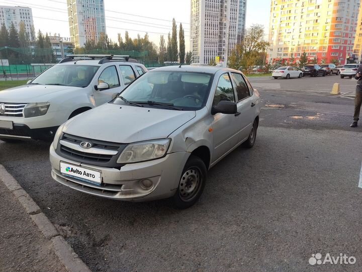 LADA Granta 1.6 AT, 2013, 200 000 км