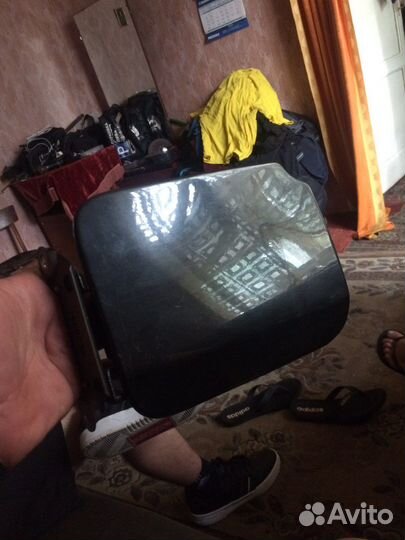 Renault Logan 2 лючок бензобака