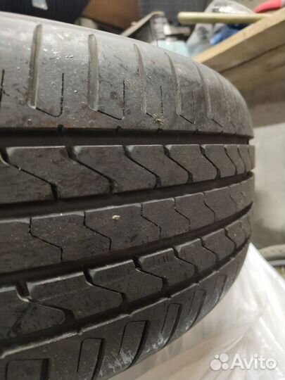 Cooper Evolution CTT 235/50 R19