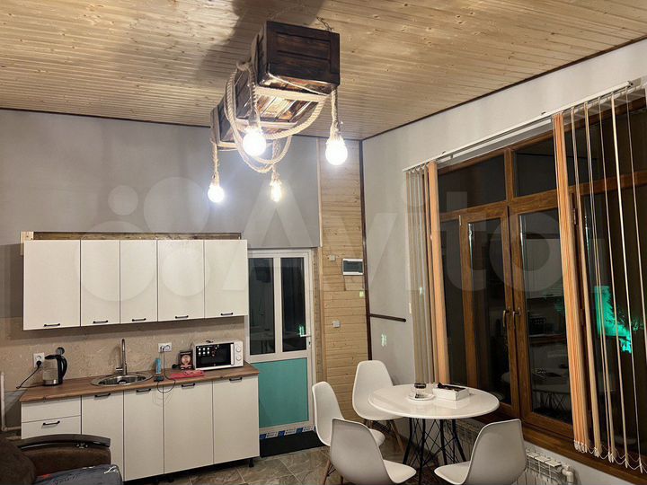 Дом 25 м² на участке 4 сот.