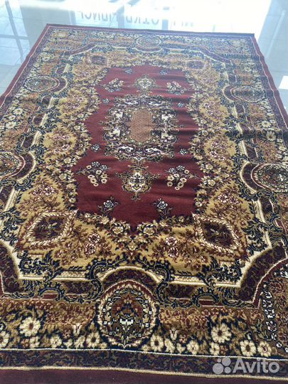 Ковер шерстяной новый